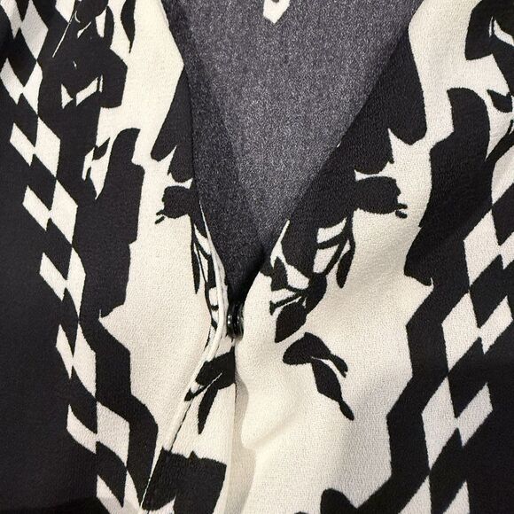 Cabi X-Factor Dress Black & White Floral Print V-Neck 3/4 Sleeve Size Medium - Picture 6 of 10